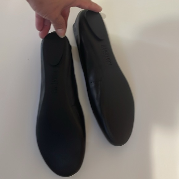 Women’s Kenneth Cole Reaction Upper Leather Slip On Flat Shoes - Picture 6 of 7